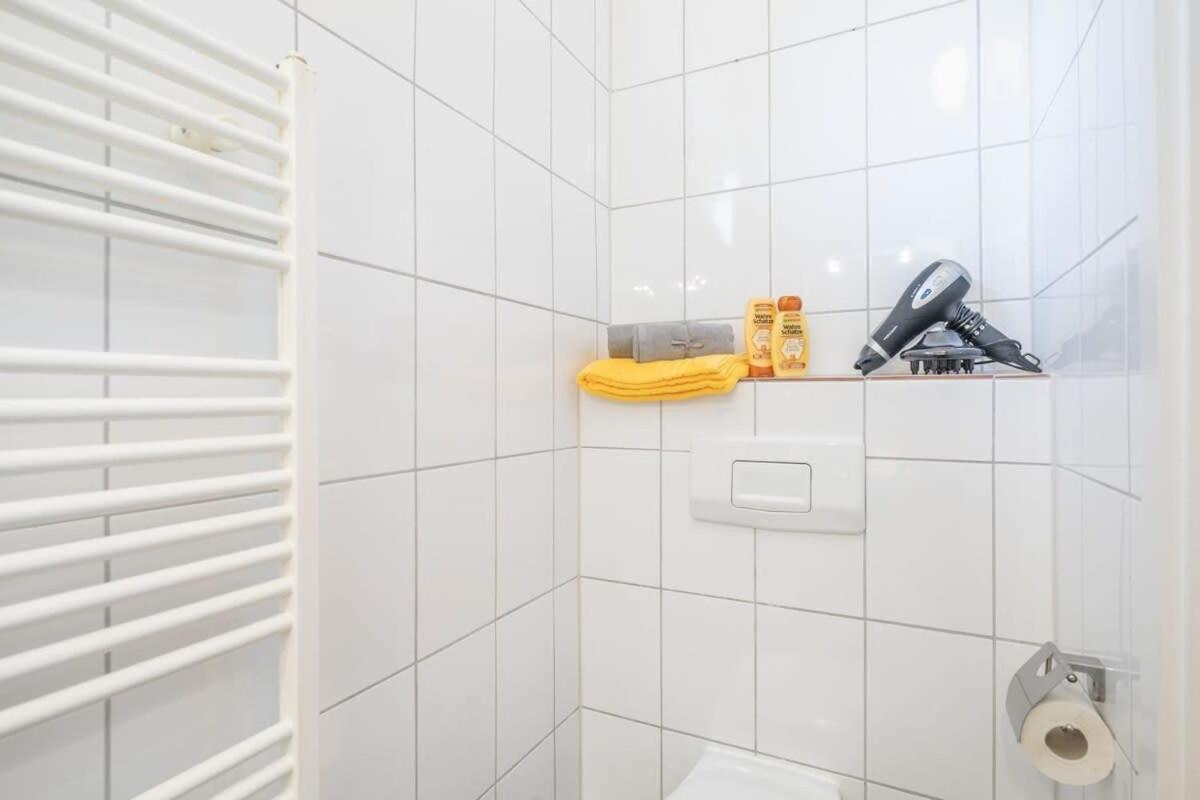 המבורג Beautiful 2 Bedroom Apartment Incl Parking מראה חיצוני תמונה