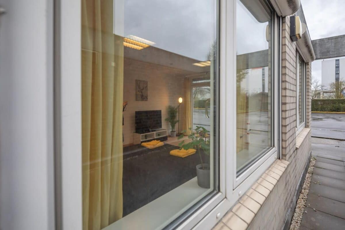 המבורג Beautiful 2 Bedroom Apartment Incl Parking מראה חיצוני תמונה